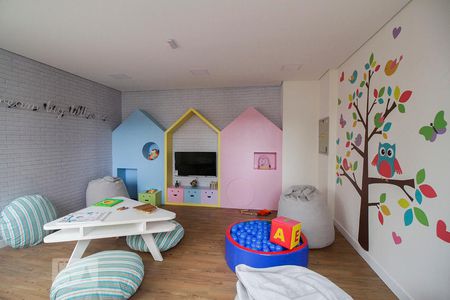 Apartamento para alugar com 35m², 2 quartos e sem vaga Apartamento para alugar com 35m², 2 quartos e sem vagaBrinquedoteca