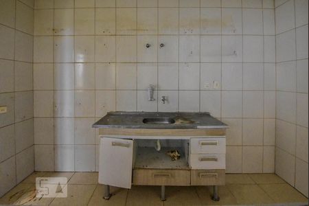 Casa à venda com 100m², 2 quartos e 1 vaga Casa à venda com 100m², 2 quartos e 1 vagaCozinha