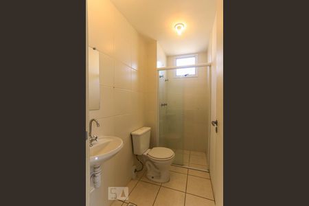 Banheiro de apartamento para alugar com 2 quartos, 50m² em Vila Moinho Velho, São Paulo