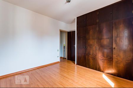 Quarto  de apartamento para alugar com 1 quarto, 66m² em Centro, Campinas