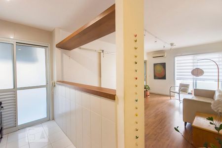 Sala/Cozinha de apartamento para alugar com 2 quartos, 58m² em Vila Olímpia, São Paulo