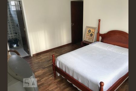 Quarto de apartamento para alugar com 3 quartos, 108m² em Floresta, Porto Alegre