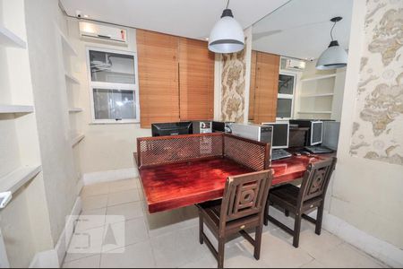 Apartamento à venda com 68m², 2 quartos e 1 vagaLan House