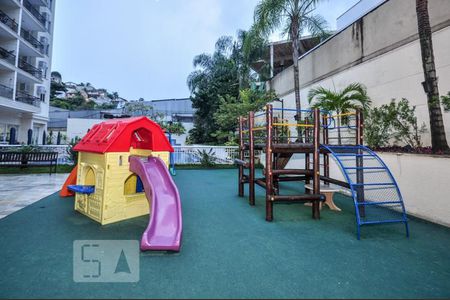 Apartamento à venda com 68m², 2 quartos e 1 vagaParquinho