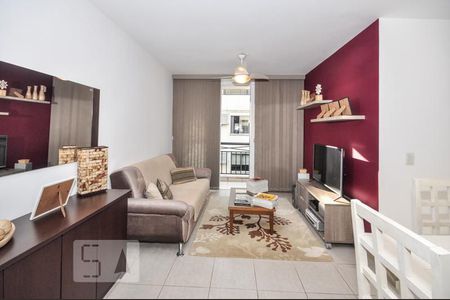 Apartamento à venda com 68m², 2 quartos e 1 vagaSala
