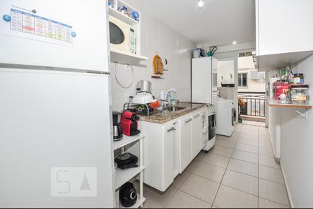Apartamento à venda com 68m², 2 quartos e 1 vagaCozinha e Área de Serviço