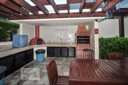 Apartamento à venda com 68m², 2 quartos e 1 vagaChurrasqueira