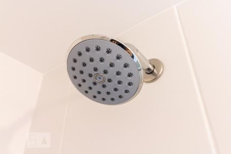 Apartamento à venda com 76m², 3 quartos e 2 vagas Apartamento à venda com 76m², 3 quartos e 2 vagasDetalhe do Banheiro da Suíte