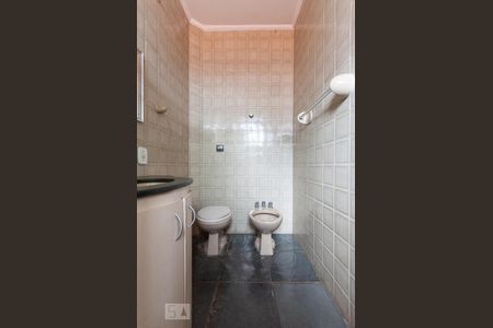 Casa para alugar com 350m², 5 quartos e sem vaga Casa para alugar com 350m², 5 quartos e sem vagaBanheiro Suíte Quarto 1