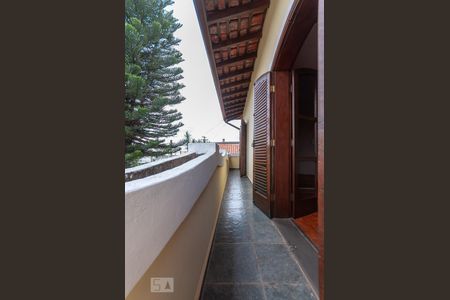 Casa para alugar com 350m², 5 quartos e sem vaga Casa para alugar com 350m², 5 quartos e sem vagaSacada quarto 1 e 2