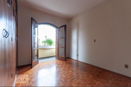Casa para alugar com 350m², 5 quartos e sem vaga Casa para alugar com 350m², 5 quartos e sem vagaSuíte Quarto 1