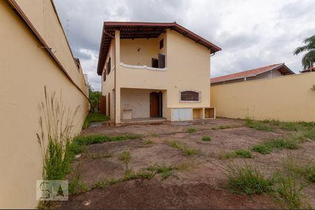 Casa para alugar com 350m², 5 quartos e sem vaga Casa para alugar com 350m², 5 quartos e sem vagaQuintal