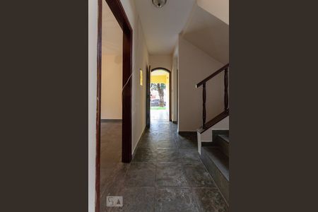 Casa para alugar com 350m², 5 quartos e sem vaga Casa para alugar com 350m², 5 quartos e sem vagaPorta de entrada