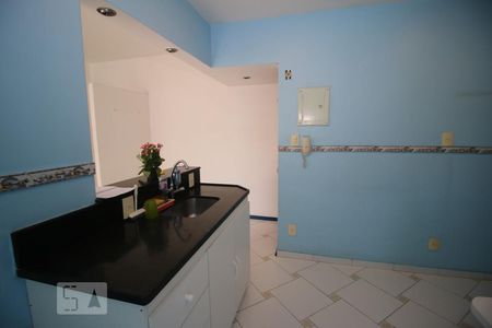 Apartamento à venda com 80m², 2 quartos e 1 vagaCozinha