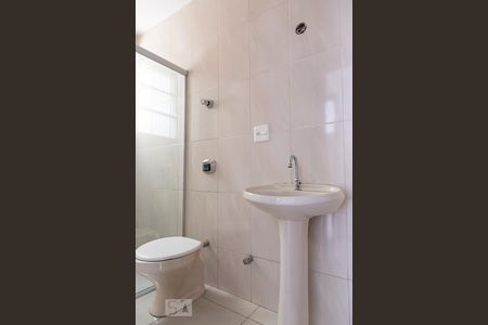 Banheiro de apartamento para alugar com 3 quartos, 84m² em Floresta, Belo Horizonte