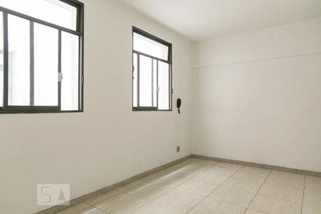 Sala de apartamento para alugar com 3 quartos, 84m² em Floresta, Belo Horizonte
