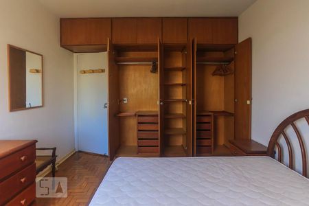 Apartamento à venda com 85m², 2 quartos e 2 vagas Apartamento à venda com 85m², 2 quartos e 2 vagasQuarto 2 Armários