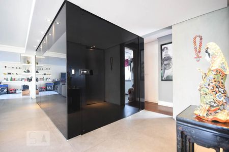 Hall de entrada de apartamento para alugar com 3 quartos, 256m² em Fazenda Morumbi, São Paulo