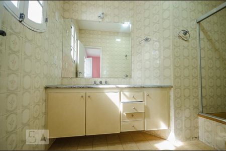 Casa à venda com 400m², 4 quartos e 5 vagasBANHEIRO SUÍTE 