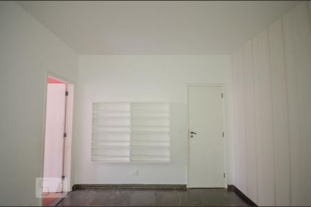 Casa à venda com 400m², 4 quartos e 5 vagasSALA SEGUNDO ANDAR