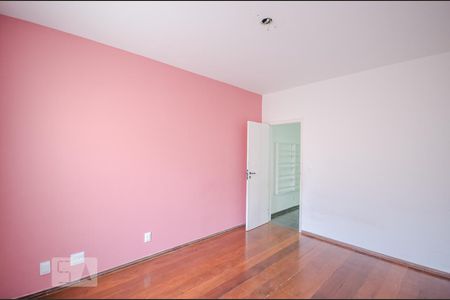 Casa à venda com 400m², 4 quartos e 5 vagasQUARTO 4