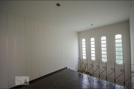 Casa à venda com 400m², 4 quartos e 5 vagasSALA SEGUNDO ANDAR