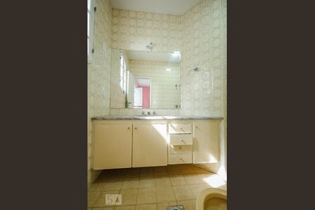 Casa à venda com 400m², 4 quartos e 5 vagasBANHEIRO SUÍTE 