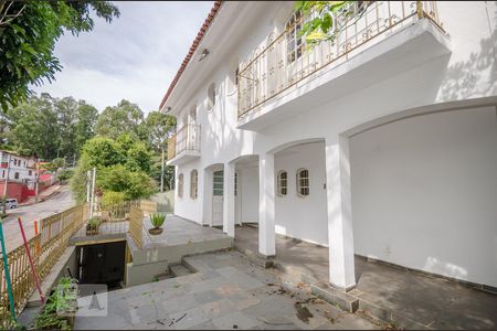 Casa à venda com 400m², 4 quartos e 5 vagasÁREA EXTERNA 