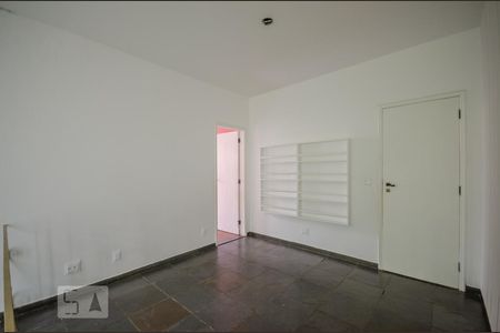 Casa à venda com 400m², 4 quartos e 5 vagasSALA SEGUNDO ANDAR