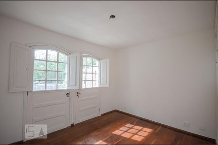 Casa à venda com 400m², 4 quartos e 5 vagasQUARTO 2