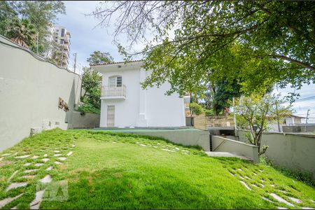 Casa à venda com 400m², 4 quartos e 5 vagasÁREA EXTERNA 