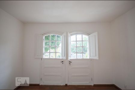 Casa à venda com 400m², 4 quartos e 5 vagasQUARTO 2