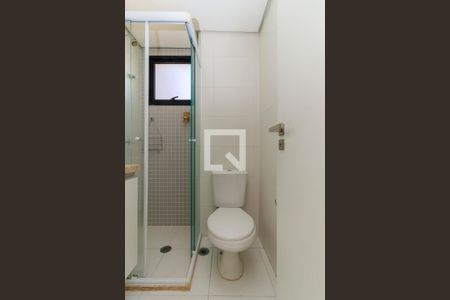 Banheiro de kitnet/studio para alugar com 0 quarto, 32m² em Cidade Monções, São Paulo