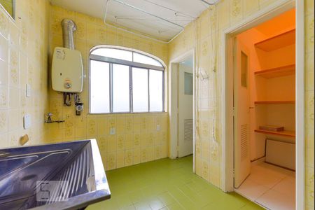 Apartamento para alugar com 115m², 2 quartos e 1 vaga Apartamento para alugar com 115m², 2 quartos e 1 vagaArea Serviço