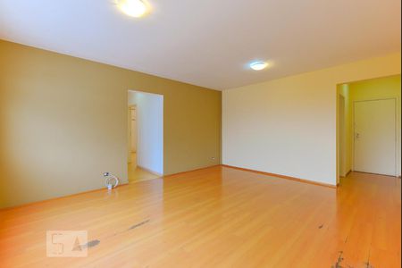 Apartamento para alugar com 115m², 2 quartos e 1 vaga Apartamento para alugar com 115m², 2 quartos e 1 vagaSala