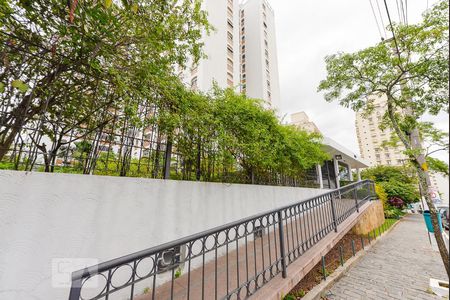 Apartamento para alugar com 115m², 2 quartos e 1 vaga Apartamento para alugar com 115m², 2 quartos e 1 vagaFachada