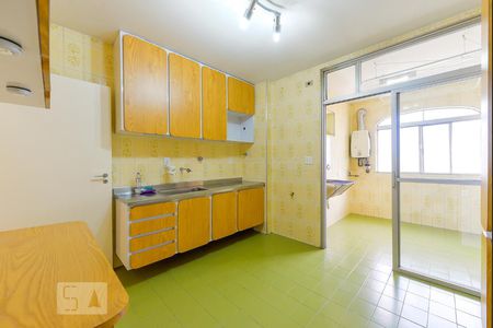 Apartamento para alugar com 115m², 2 quartos e 1 vaga Apartamento para alugar com 115m², 2 quartos e 1 vagaCozinha