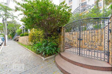 Apartamento para alugar com 115m², 2 quartos e 1 vaga Apartamento para alugar com 115m², 2 quartos e 1 vagaFachada