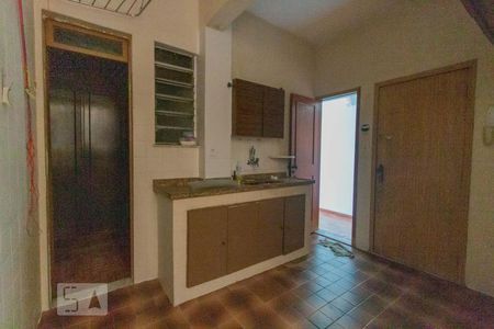 Apartamento para alugar com 110m², 3 quartos e sem vagaCozinha