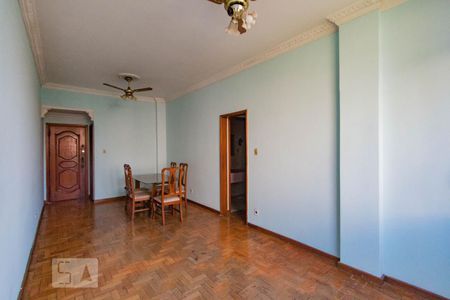 Sala de apartamento para alugar com 3 quartos, 110m² em Tijuca, Rio de Janeiro