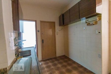 Apartamento para alugar com 110m², 3 quartos e sem vagaCozinha