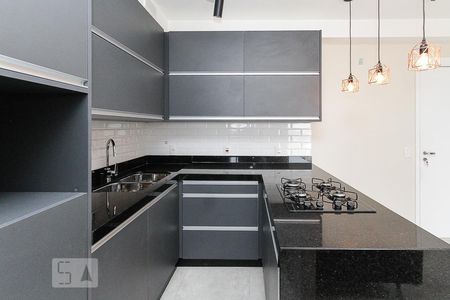 cozinha de apartamento para alugar com 1 quarto, 46m² em Brás, São Paulo