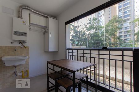 Sala - Varanda de apartamento para alugar com 1 quarto, 39m² em Vila Andrade, São Paulo