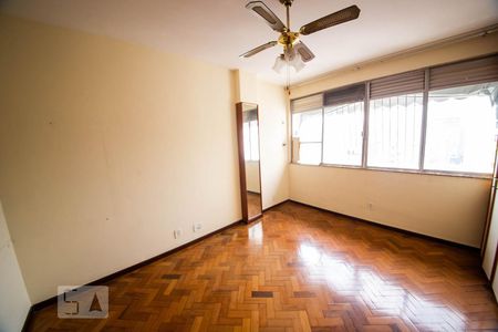 Apartamento à venda com 135m², 4 quartos e 1 vagaSuíte 