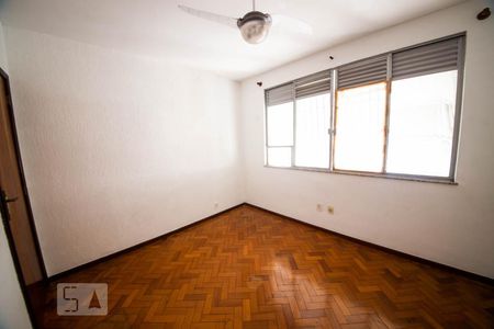 Quarto 1  de apartamento à venda com 4 quartos, 135m² em Icaraí, Niterói