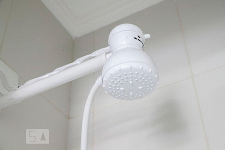 Banheiro de kitnet/studio para alugar com 1 quarto, 26m² em Bela Vista, São Paulo