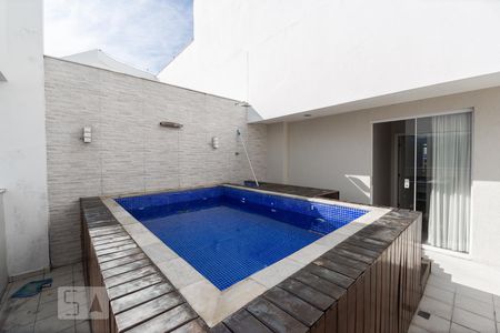 Apartamento à venda com 144m², 2 quartos e 2 vagasTerraço