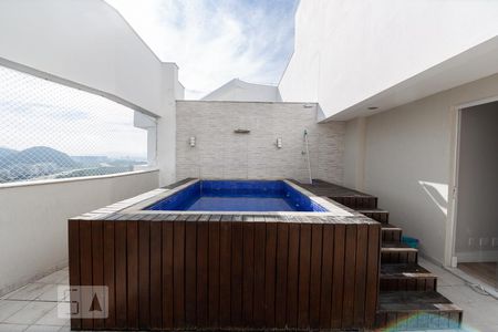 Apartamento à venda com 144m², 2 quartos e 2 vagasTerraço