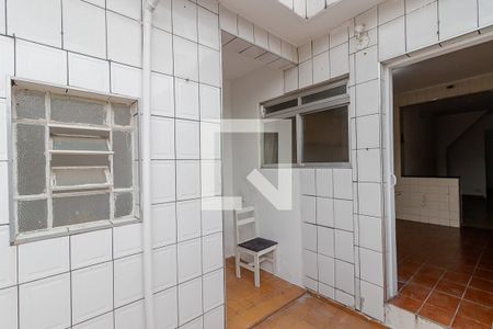 Casa à venda com 80m², 2 quartos e 1 vaga Casa à venda com 80m², 2 quartos e 1 vagaQuintal