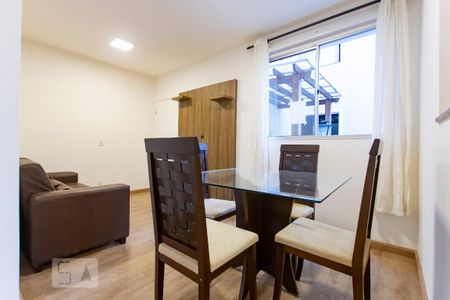 Sala  de apartamento para alugar com 2 quartos, 49m² em Vila Angélica, Jundiaí
